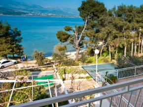 Отель Apartments Dragan  Трогир
